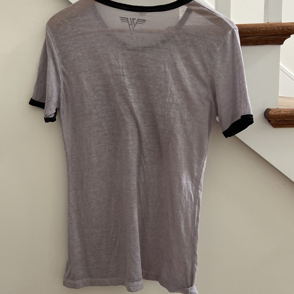 Van Halen tee 🎶 🎸 - Picture 7 of 7